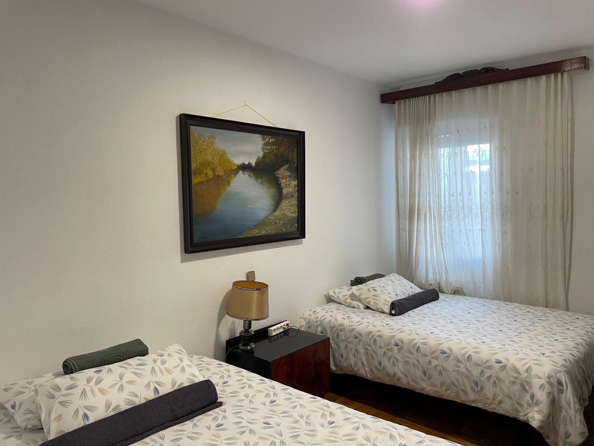 Private Rooms Madrid Atocha Екстериор снимка