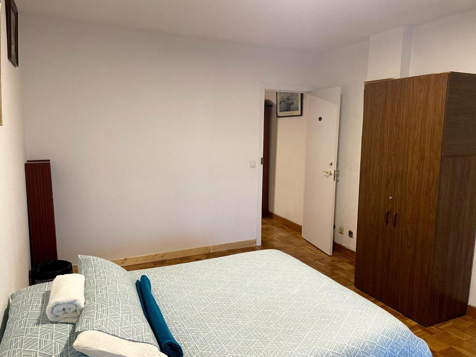 Private Rooms Madrid Atocha Екстериор снимка