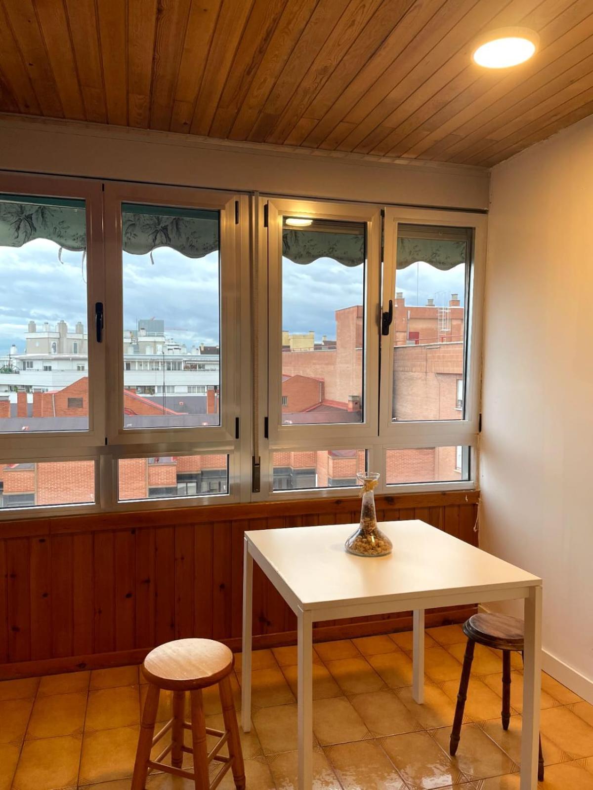 Private Rooms Madrid Atocha Екстериор снимка