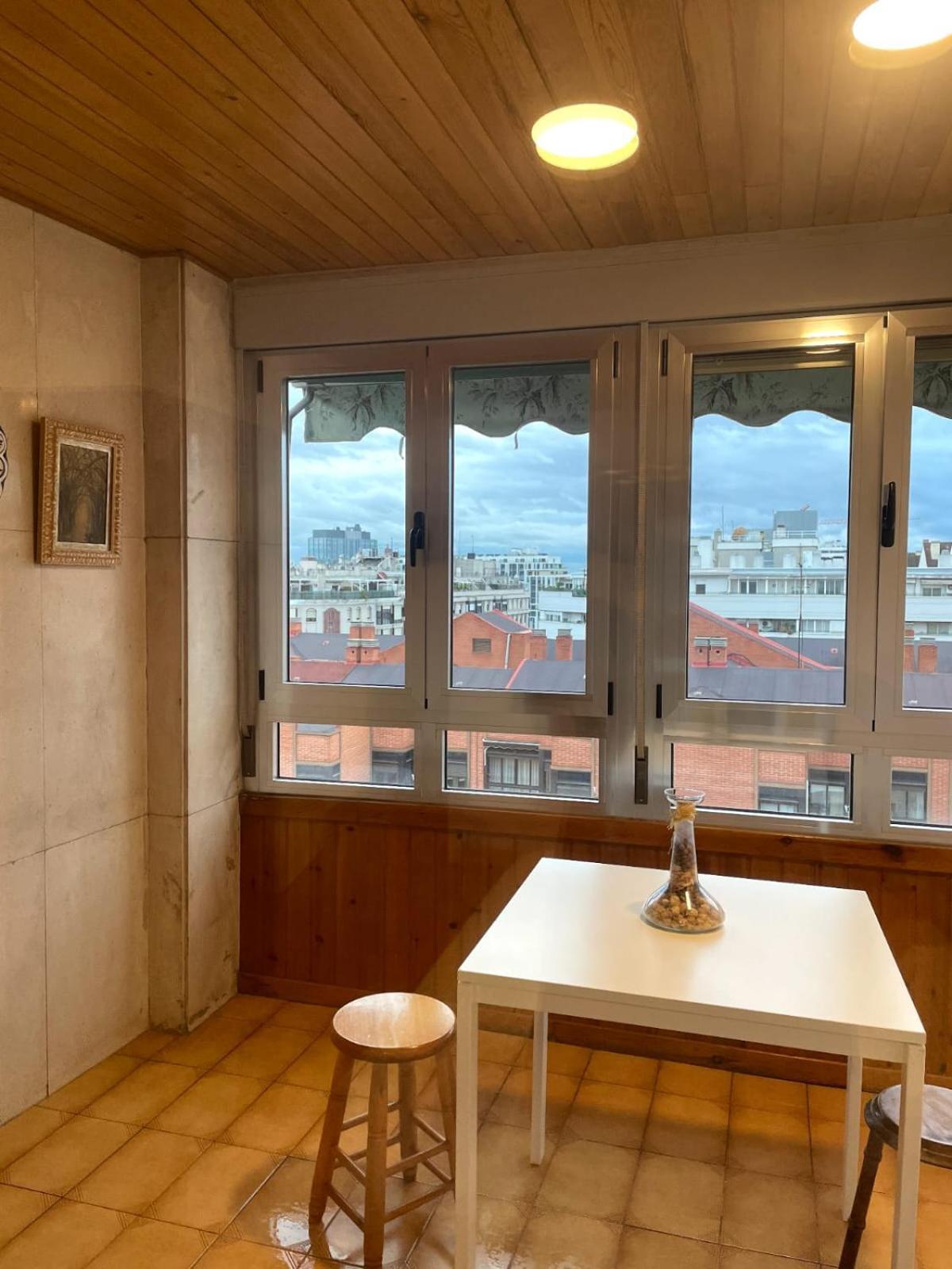 Private Rooms Madrid Atocha Екстериор снимка