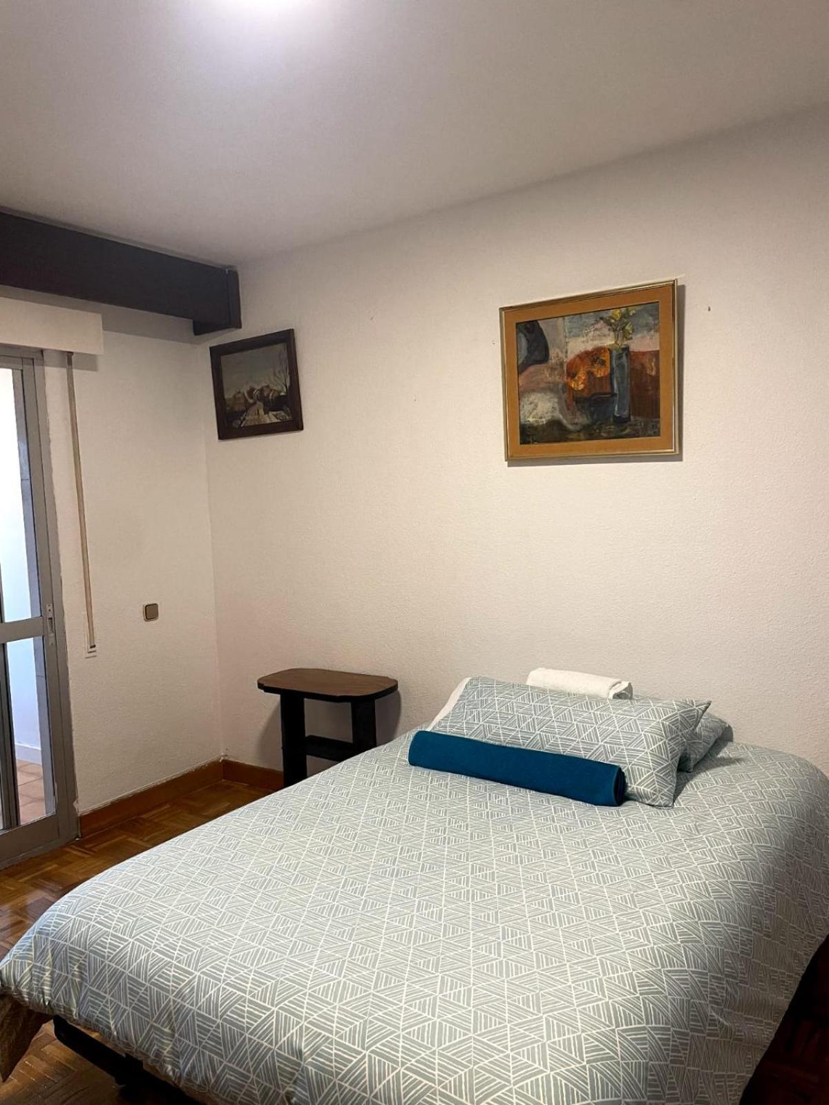 Private Rooms Madrid Atocha Екстериор снимка