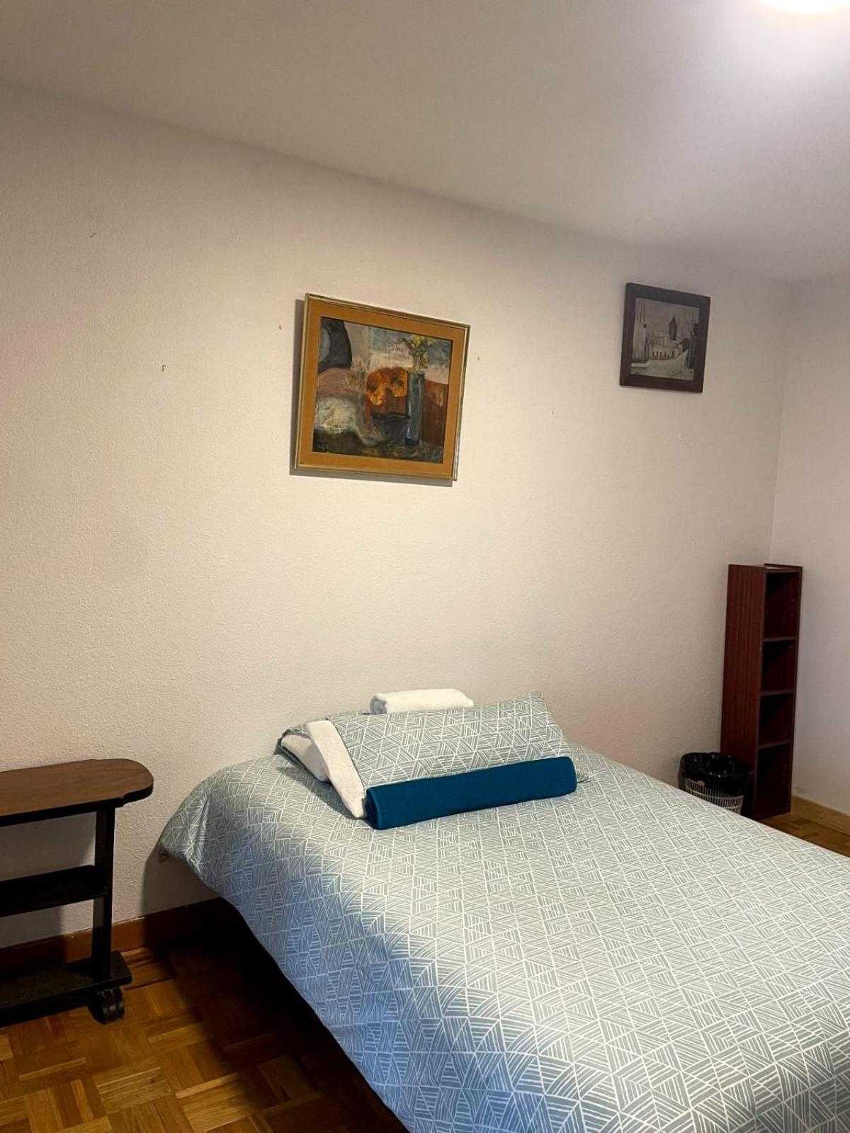 Private Rooms Madrid Atocha Екстериор снимка