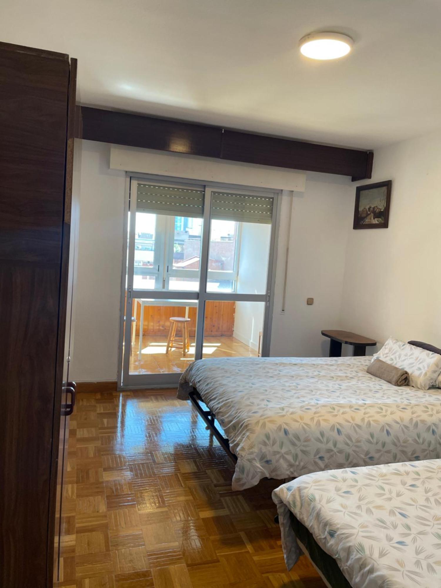 Private Rooms Madrid Atocha Екстериор снимка