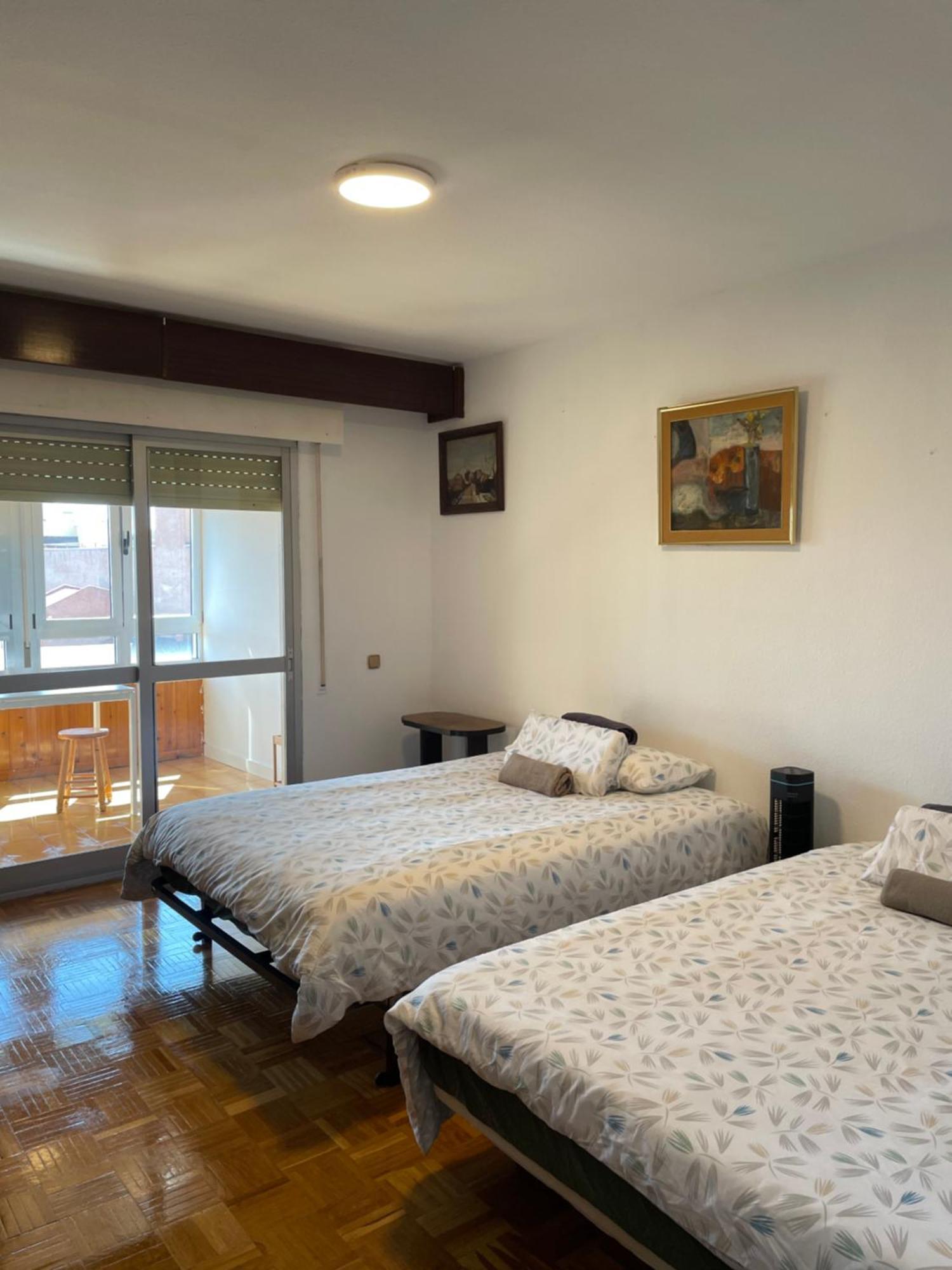 Private Rooms Madrid Atocha Екстериор снимка